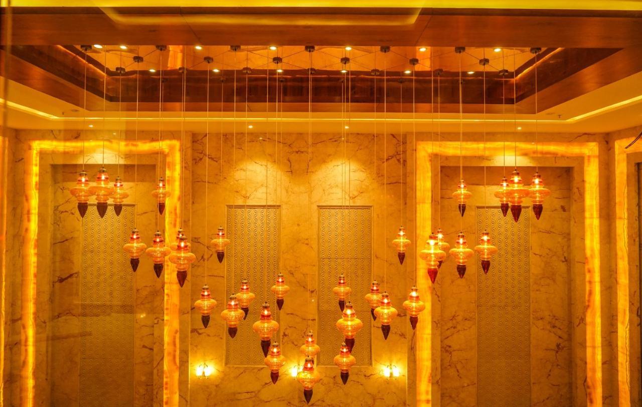 Pride Hotel Bhopal Exterior foto